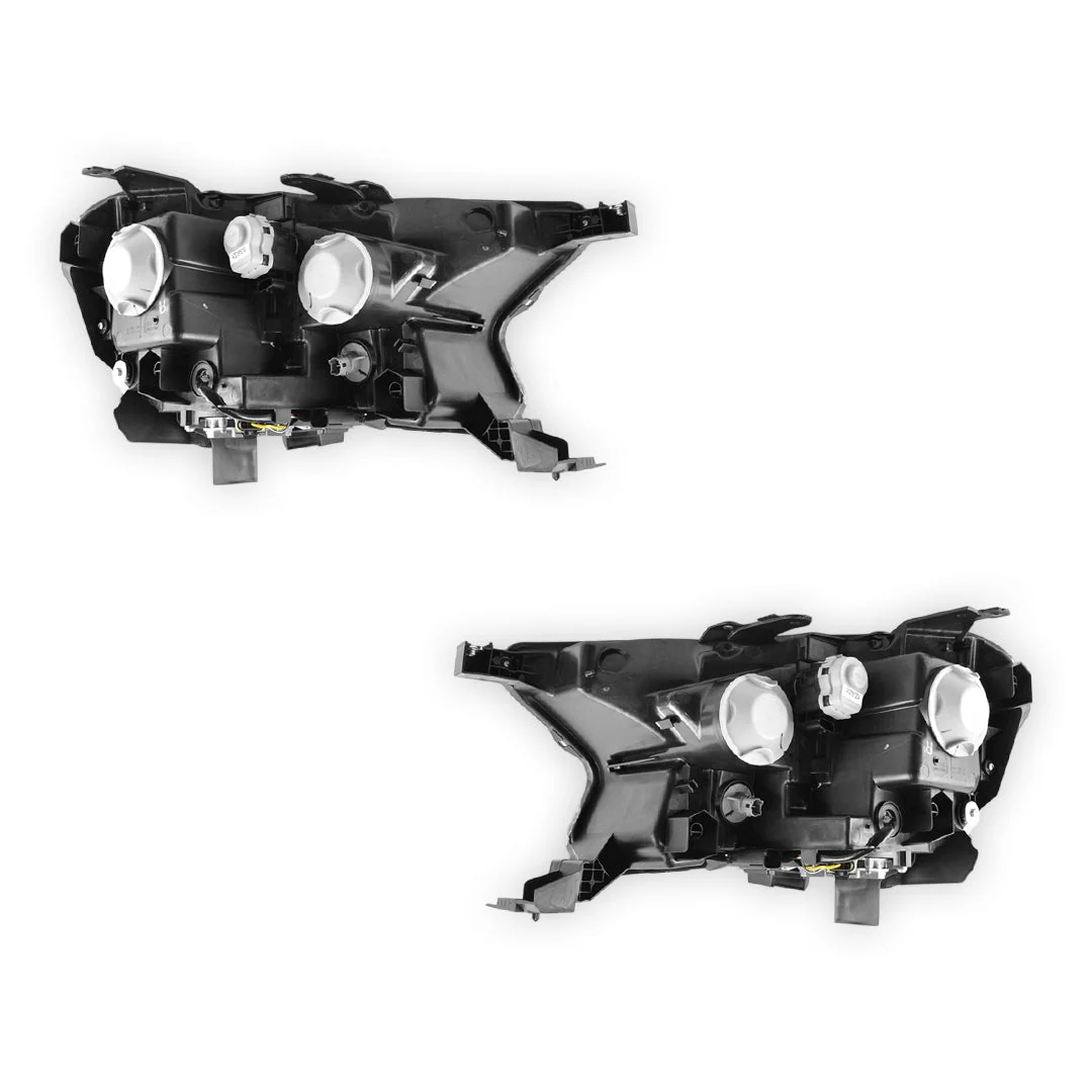 Ford Everest UA (2015 - 2018) Genuine Titanium With Xenon Headlights LH + RH - Image 3