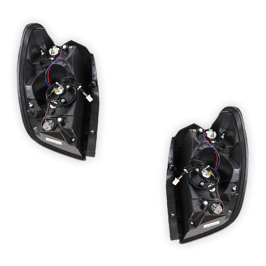 Holden Captiva CG7 (2011 - 2014) Genuine Tail Lights LH + RH - Image 3