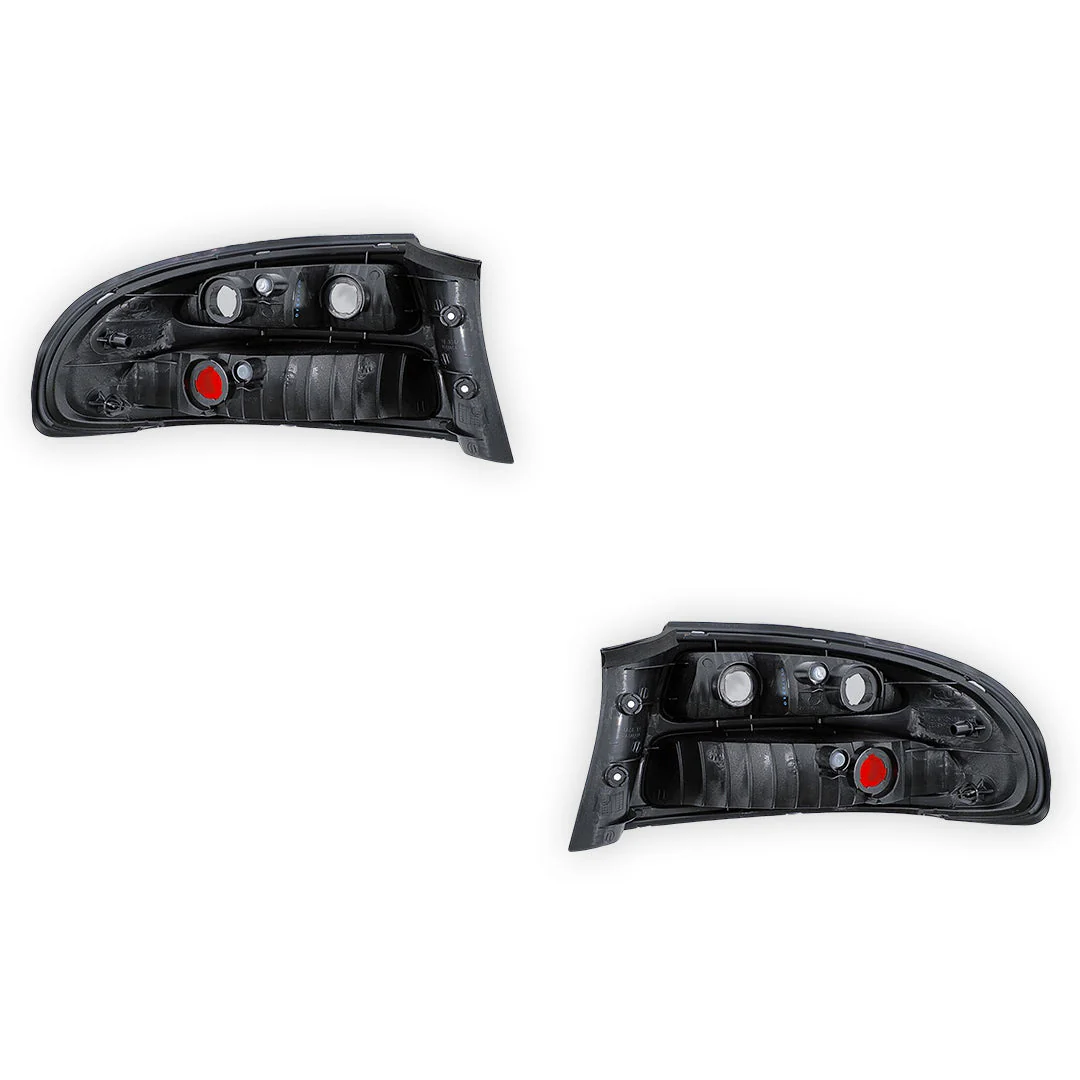 Holden Commodore VX S / SS / Acclaim / Executive (2000 - 2002) Tail Lights LH + RH - Image 3