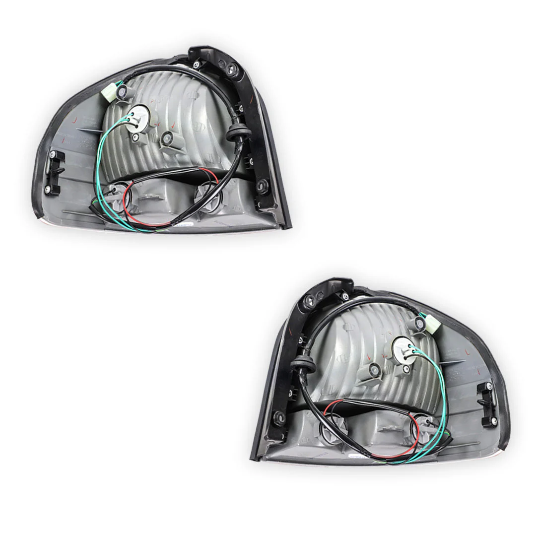 Hyundai Santa Fe SM (2004 - 2005) OEM Style Tail Lights LH + RH - Image 3