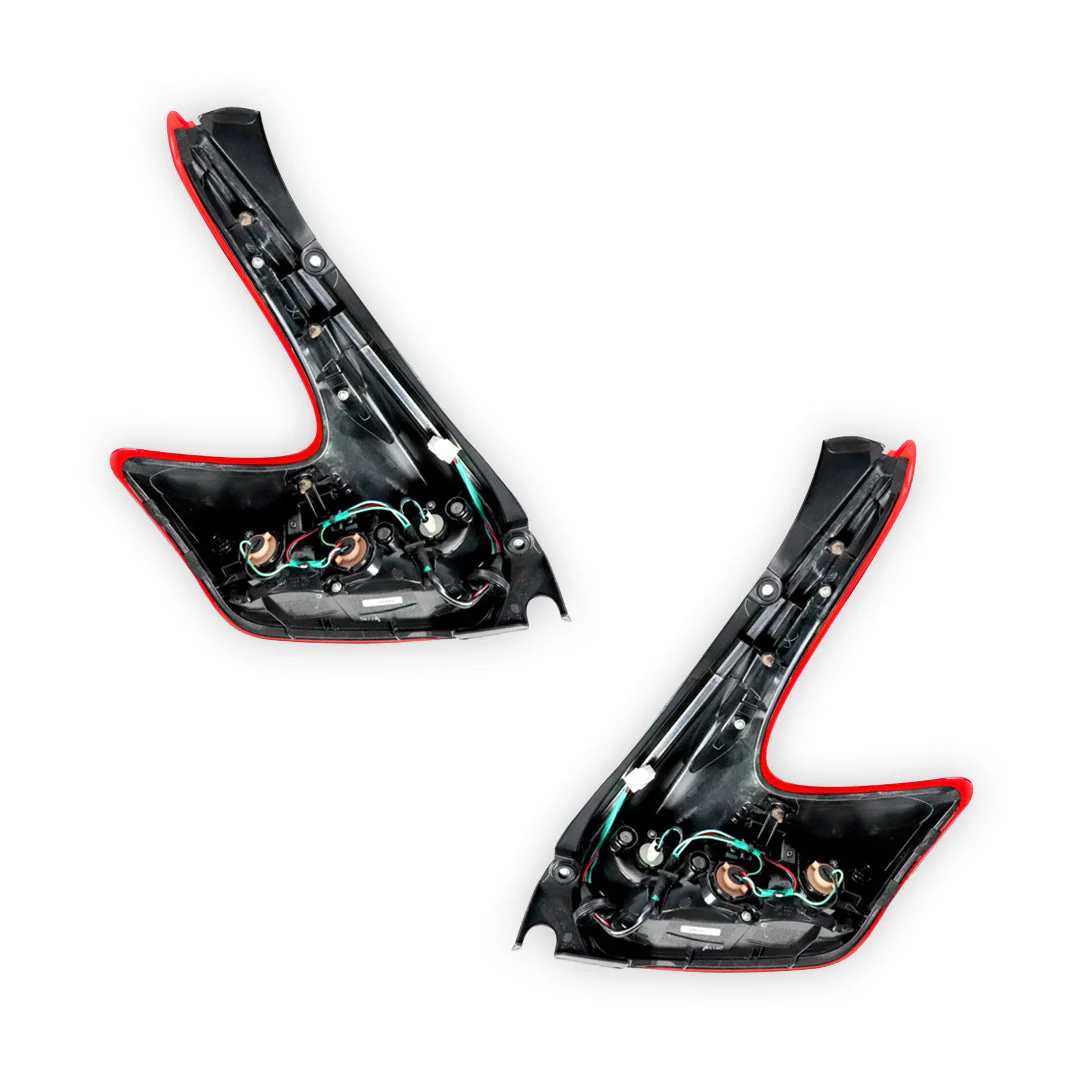 Nissan Juke F15 (2013 - 2014) Genuine and OEM Tail Lights LH + RH - Image 3