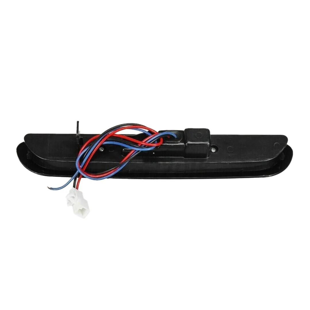 Toyota Hiace 200 Series (2005 - 2013) Tailgate Brake Lights - Image 3