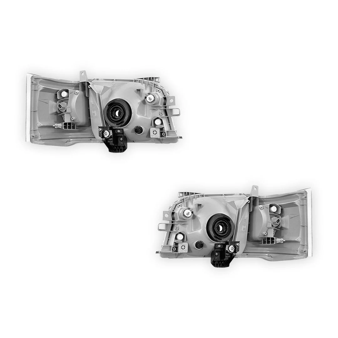 Toyota HiAce Low Roof (2005 - 2010) OEM Style Headlights LH + RH - Image 3