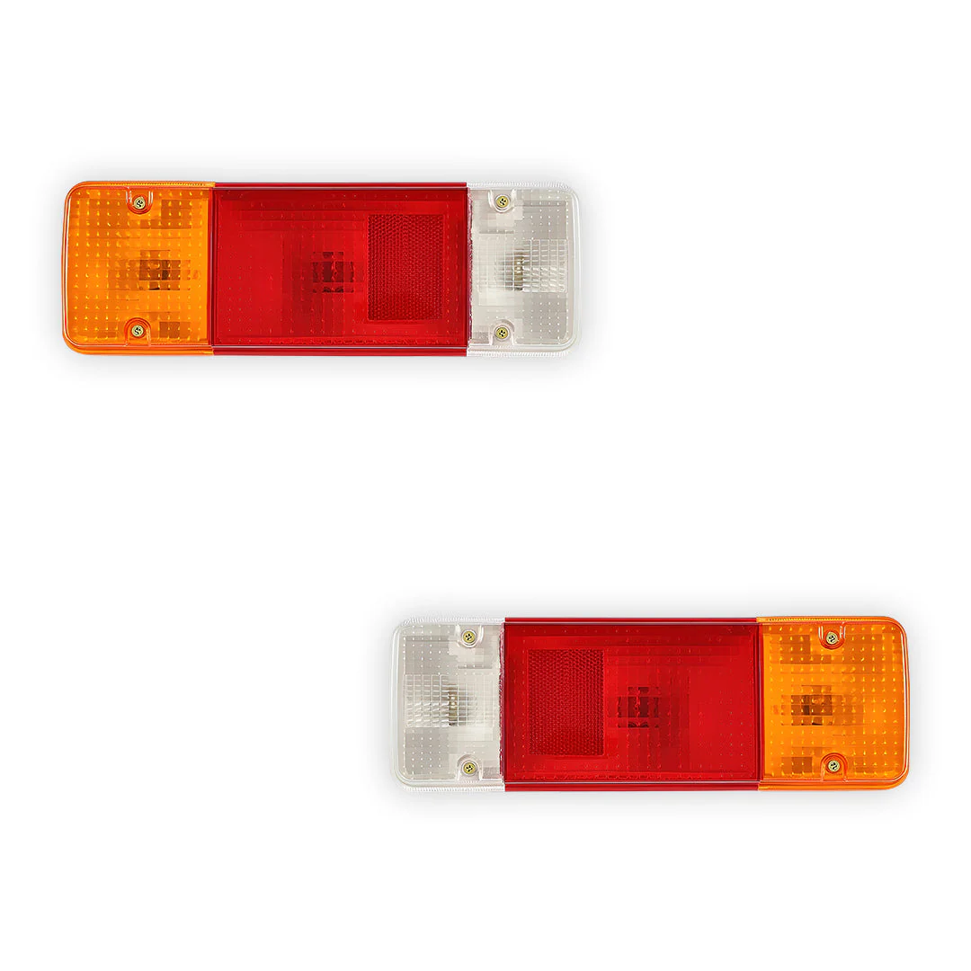 Toyota HiLux 2WD / 4WD (1988 - 2005) Round Plug Tray OEM Style Tail Lights LH + RH - Image 2