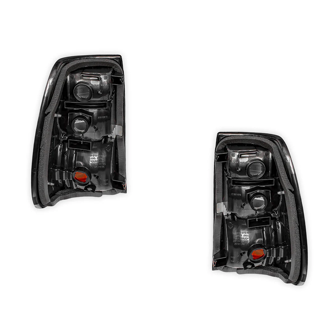 Toyota LandCruiser 100 Series (2002 - 2005) Tail Lights LH + RH - Image 3